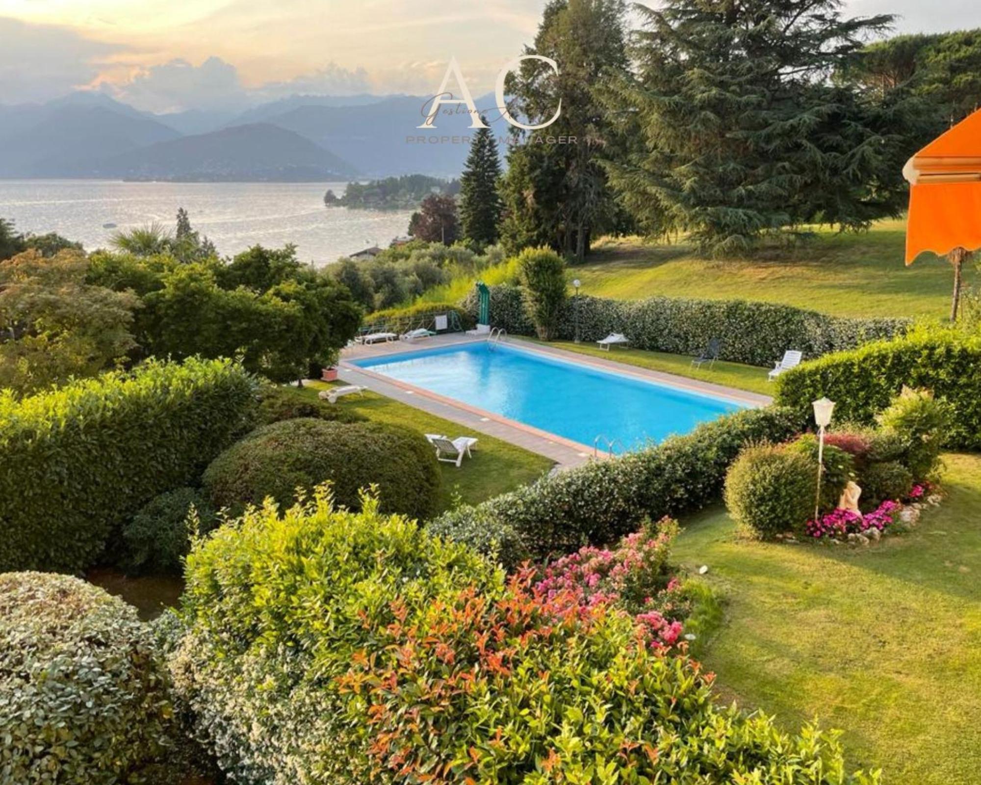 The House On The Lake Reno Di Leggiuno Екстериор снимка